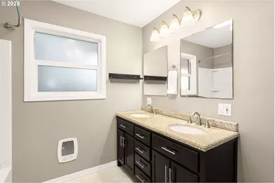 10200 SW 70th Ave, Portland, OR 97223 - Photo 18