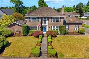 684 NE Goldie Dr, Hillsboro, OR 97124 - Photo 4