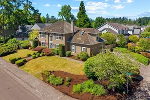 684 NE Goldie Dr, Hillsboro, OR 97124 - Photo 2