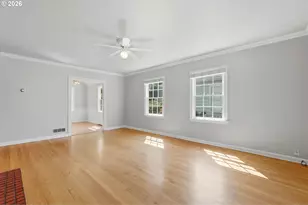 5204 NE 36th Ave, Portland, OR 97221 - Photo 4
