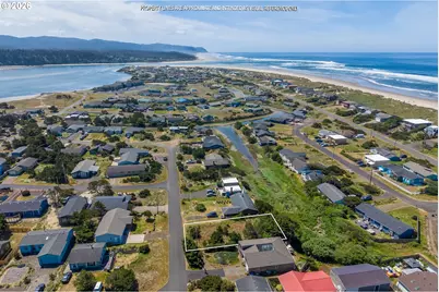 1306 NW Parker Ave, Waldport, OR 97394 - Photo 12