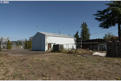 45 Thomas Ln, Cottage Grove, OR 97424 - Photo 16