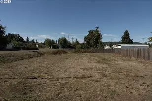 45 Thomas Ln, Cottage Grove, OR 97424 - Photo 14