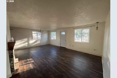 1093 23rd Ave, Sweet Home, OR 97386 - Photo 4