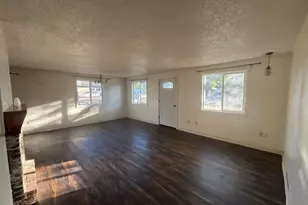 1093 23rd Ave, Sweet Home, OR 97386 - Photo 4