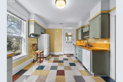 237 239 NE Graham St, Portland, OR 97212 - Photo 30