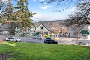 801 Cascade Ave, Hood River, OR 97031 - Photo 30