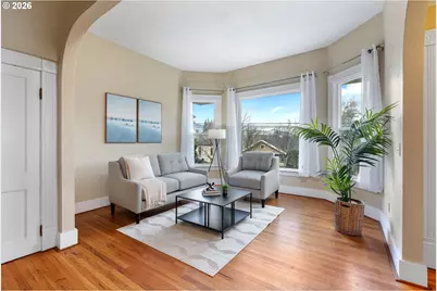 801 Cascade Ave, Hood River, OR 97031 - Photo 4