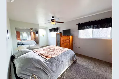 55550 McKern Ln, Mount Vernon, OR 97865 - Photo 16