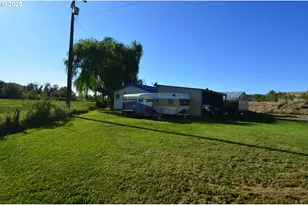 55550 McKern Ln, Mount Vernon, OR 97865 - Photo 22