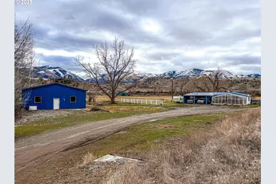 55550 McKern Ln, Mount Vernon, OR 97865 - Photo 2