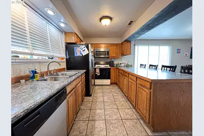 55550 McKern Ln, Mount Vernon, OR 97865 - Photo 8