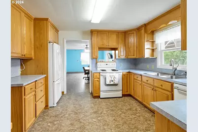 29474 S Highway 170, Canby, OR 97013 - Photo 12