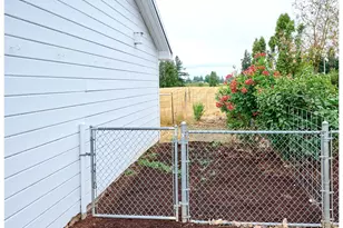 29474 S Hwy 170, Canby, OR 97013 - Photo 22