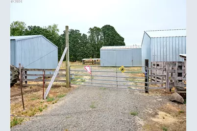 29474 S Highway 170, Canby, OR 97013 - Photo 38