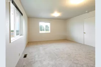 29474 S Highway 170, Canby, OR 97013 - Photo 14