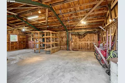 29474 S Highway 170, Canby, OR 97013 - Photo 32