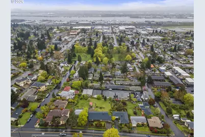 2615 E McLoughlin Blvd, Vancouver, WA 98661 - Photo 44