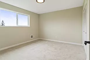 2615 E McLoughlin Blvd, Vancouver, WA 98661 - Photo 16