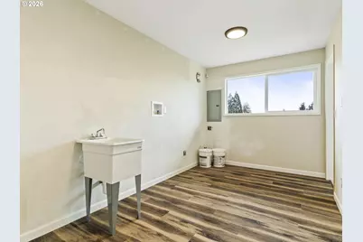 2615 E McLoughlin Blvd, Vancouver, WA 98661 - Photo 20