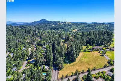 McLean Blvd, Eugene, OR 97401 - Photo 16
