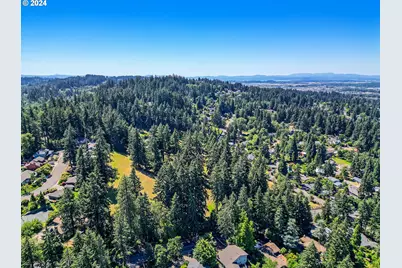 McLean Blvd, Eugene, OR 97401 - Photo 20