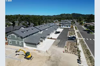 1581 37th St, Florence, OR 97439 - Photo 20