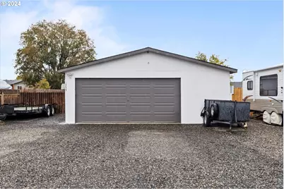 355 NE Tenth St, Irrigon, OR 97844 - Photo 1