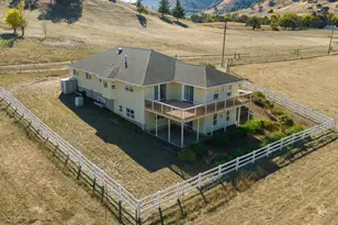 18235 Dixonville Rd, Roseburg, OR 97470 - Photo 8