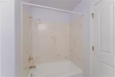 18235 Dixonville Rd, Roseburg, OR 97470 - Photo 24