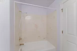 18235 Dixonville Rd, Roseburg, OR 97470 - Photo 24