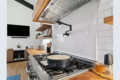 27257 SE Fairmount Dr, Boring, OR 97009 - Photo 6