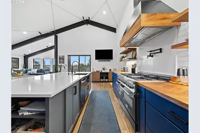 27257 SE Fairmount Dr, Boring, OR 97009 - Photo 2