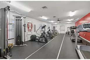 1386 Vanderbeck Ln, Woodburn, OR 97071 - Photo 34