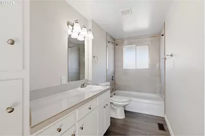 1386 Vanderbeck Ln, Woodburn, OR 97071 - Photo 14