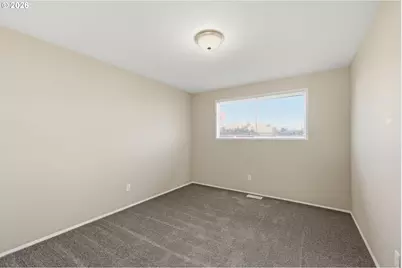 1386 Vanderbeck Ln, Woodburn, OR 97071 - Photo 16