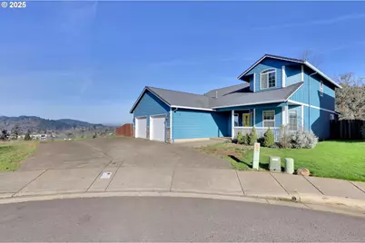 870 Kristen Way, Cottage Grove, OR 97424 - Photo 1