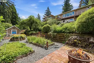6331 SW Brugger St, Portland, OR 97219 - Photo 30