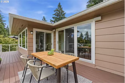 6331 SW Brugger St, Portland, OR 97219 - Photo 24