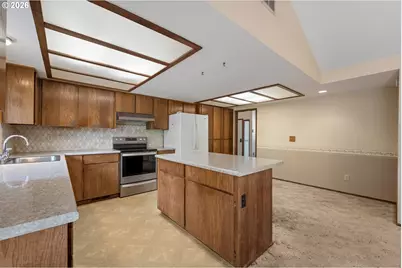 12890 SW 135th Ave, Tigard, OR 97223 - Photo 14