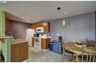 275 SE 162nd Ave, Portland, OR 97233 - Photo 6