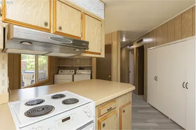 11387 SW Royal Villa Dr, Portland, OR 97224 - Photo 14