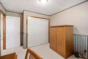679 NE Maryann Ct, Hillsboro, OR 97124 - Photo 34