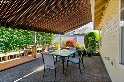 679 NE Maryann Ct, Hillsboro, OR 97124 - Photo 42