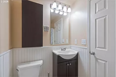 570 SW Honeysuckle Ct, McMinnville, OR 97128 - Photo 18