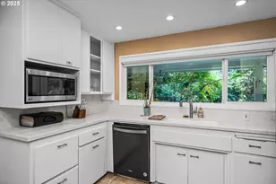 41929 Deerhorn Rd, Springfield, OR 97478 - Photo 8