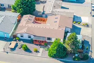 999 Blanco Ave, Coos Bay, OR 97420 - Photo 2