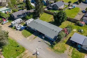 11766 Walnut Ave, Mapleton, OR 97453 - Photo 14