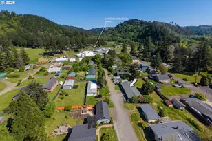 11766 Walnut Ave, Mapleton, OR 97453 - Photo 4