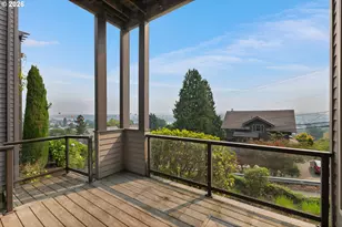 6719 S Corbett Ave, Portland, OR 97219 - Photo 30